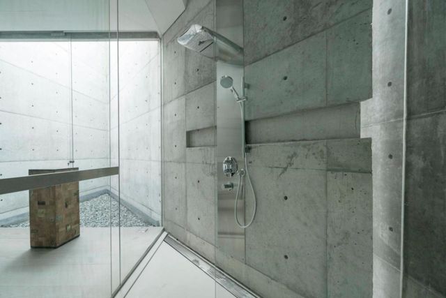 Desain interior maskulin JS House di Jakarta karya Studio TonTon