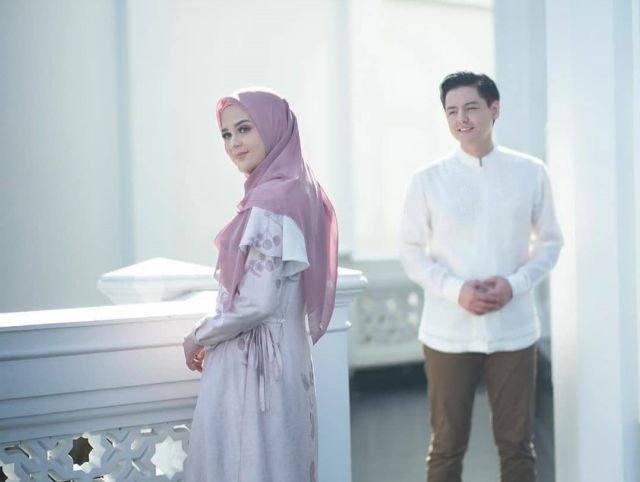 Memilih terlambat menikah