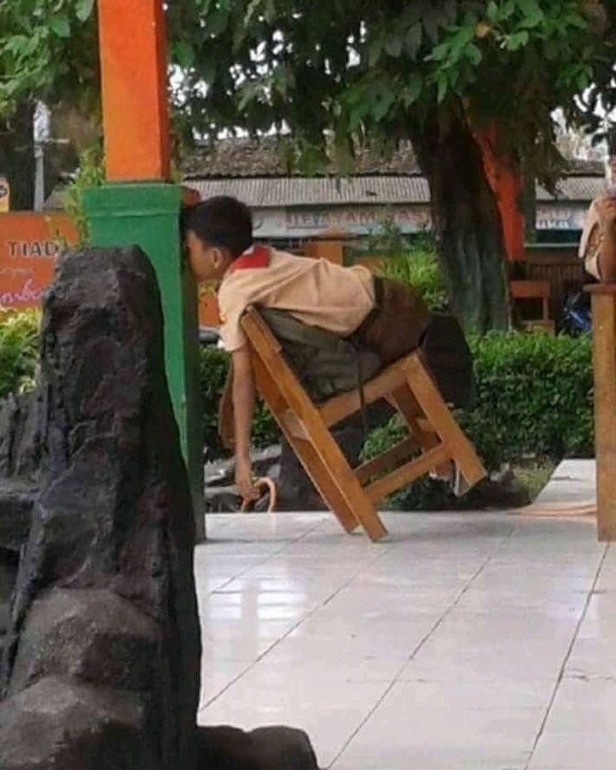 10 Bercandaan Anak Sekolah Zaman Sekarang, Recehnya Udah Meresap Hingga