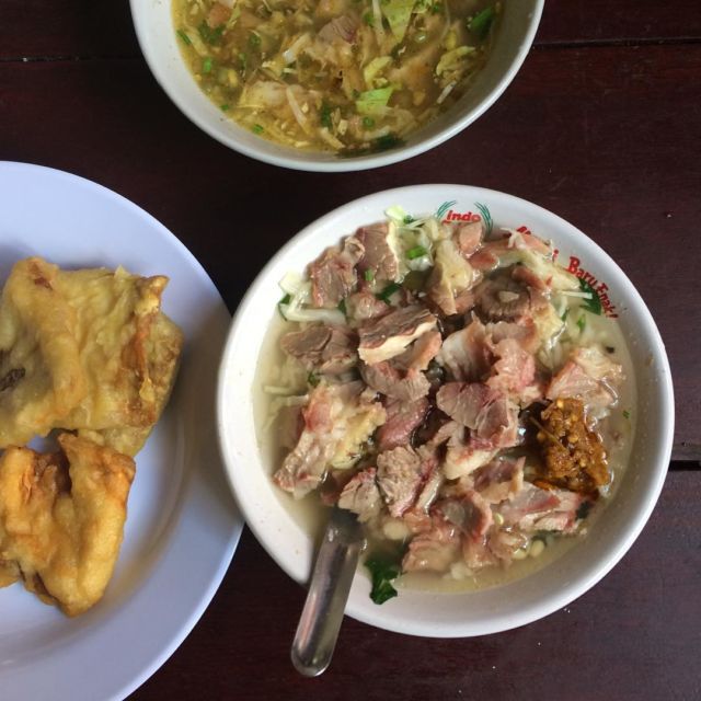 Satu porsi Soto Sapi Pak Ngadiran