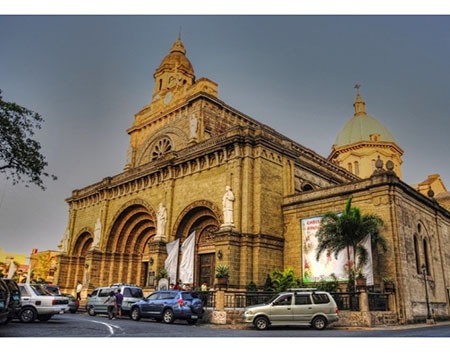 Manila Cathedral dan gereja Agustin
