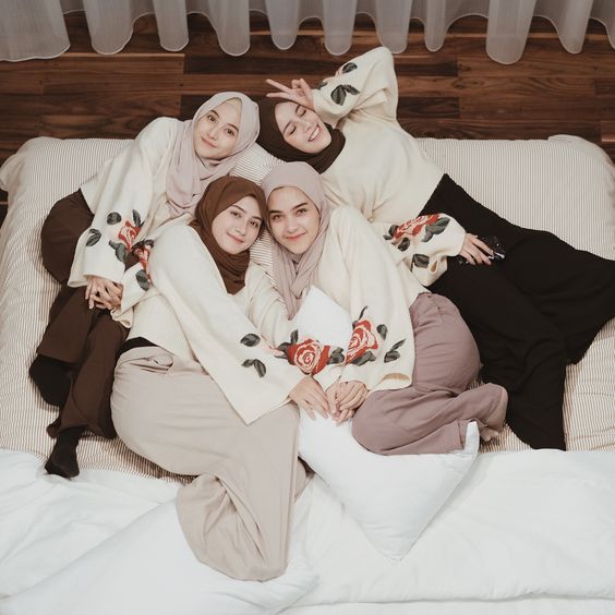 Photo on Instagram by @helminursifah