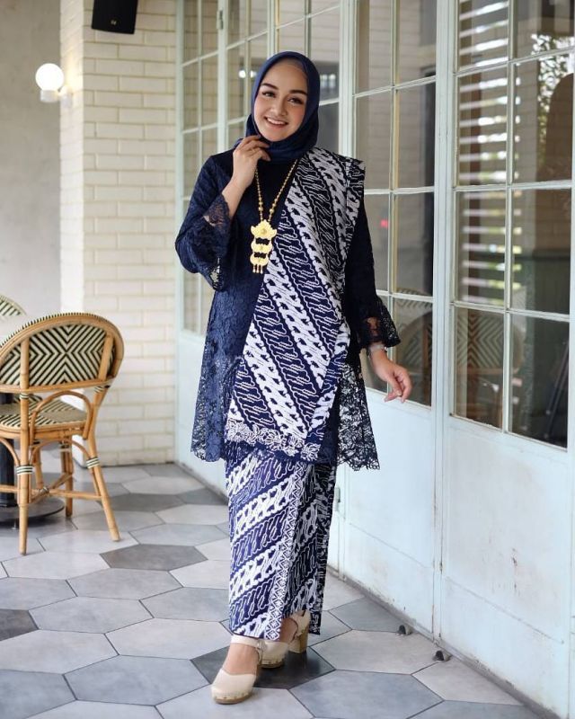 padupadan kain sampiran kebaya lamaran
