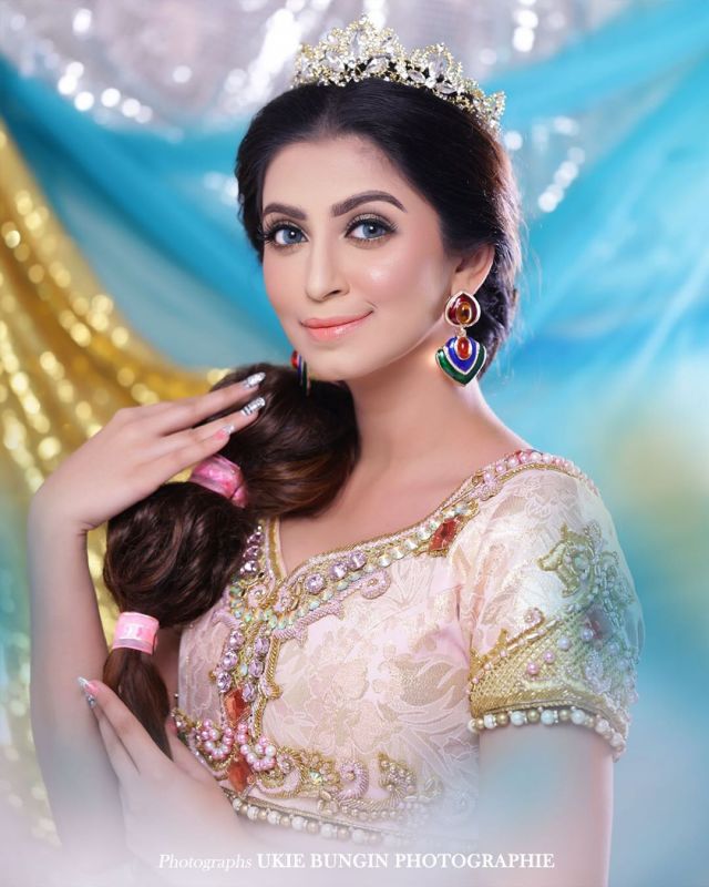 makeup pernikahan ala India