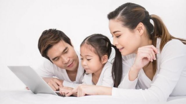 Ilustrasi mengajari anak