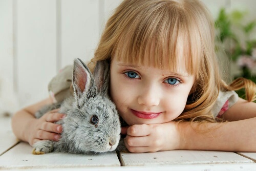 play with children by pixabay