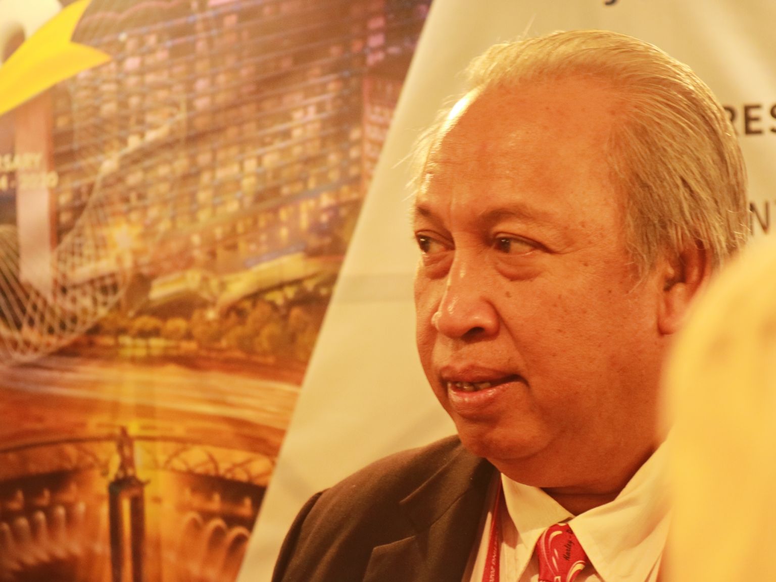 Jakarta Eye Center Jadi Pionir Terapkan Teknologi Semi