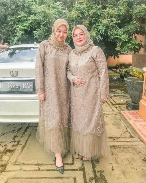 8 Ide Desain Gamis dari Aneka Bahan Buat Persiapan Lebaran 8 Ide Desain Gamis dari Aneka Bahan Buat Persiapan Lebaran