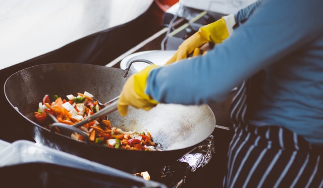 Masak sampai benar-benar matang dapat membunuh virus dan kuman