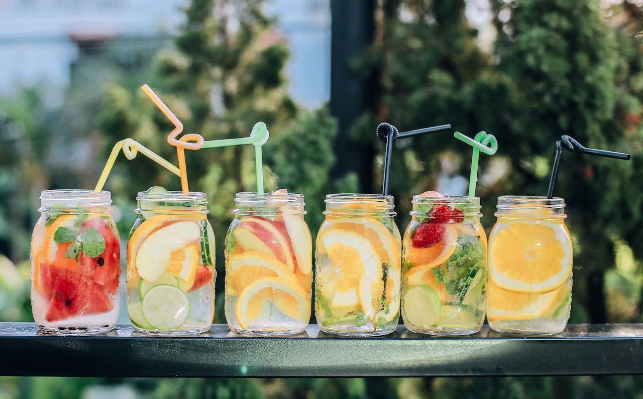 7+ Cara Membuat Infused Water Mudah & Ga Pahit