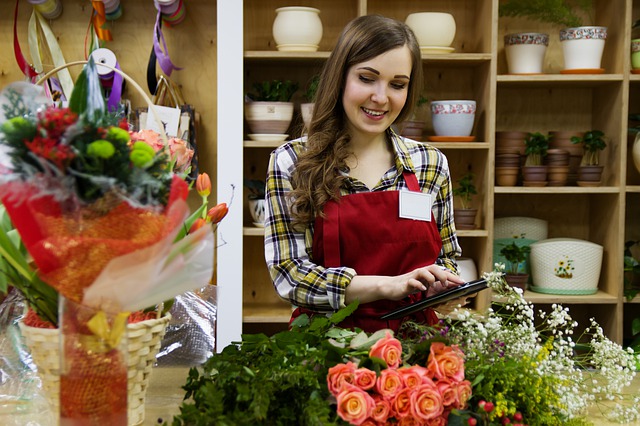 https://pixabay.com/photos/florist-music-suburban-downtown-5259796/
