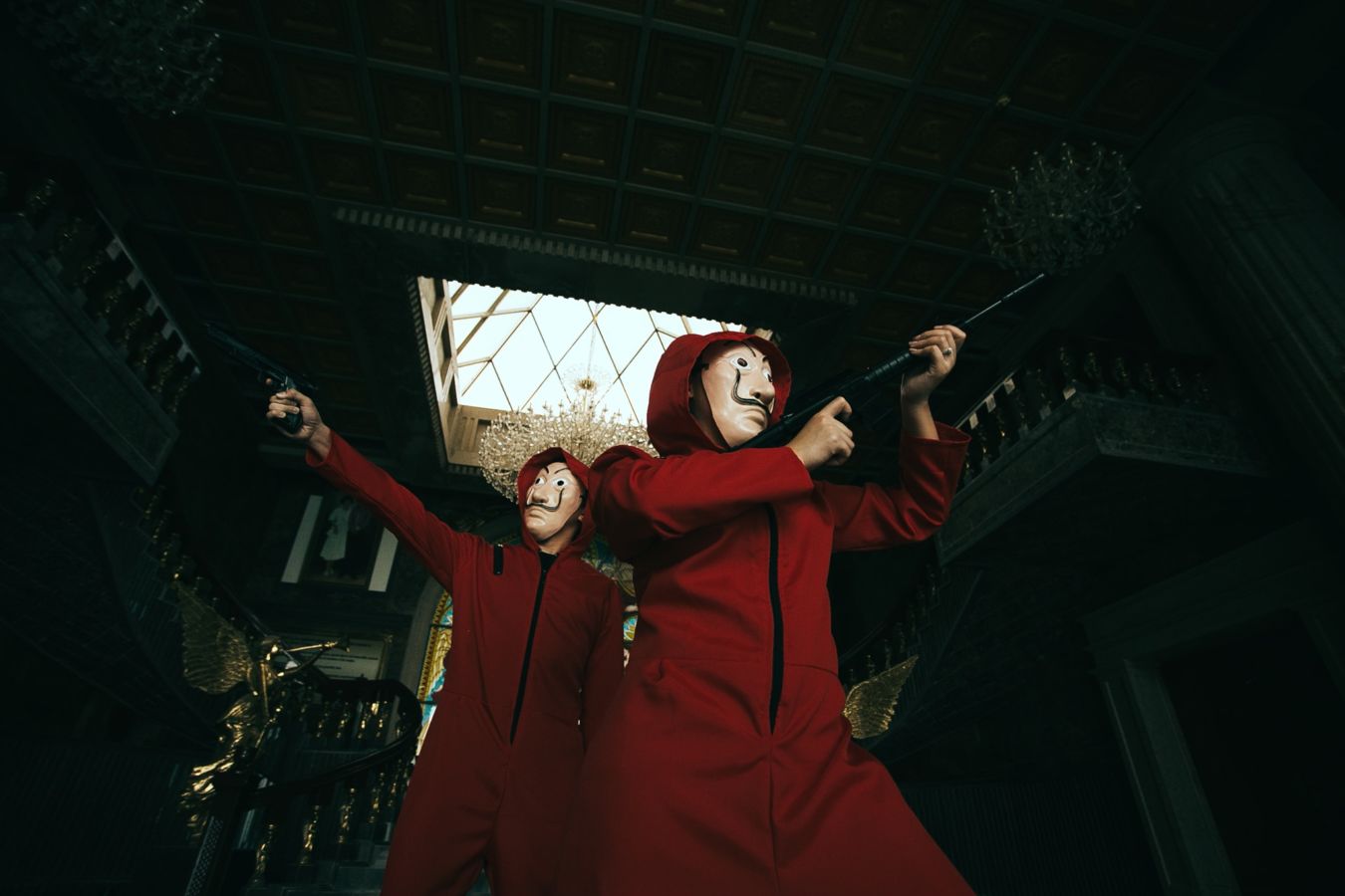 14 Potret Pre-wedding Unik dengan Tema Serial 'Money Heist'. Keren ...