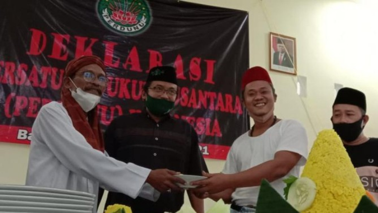 Pertama di Indonesia Nih, Dukun di Banyuwangi Dikabarkan Pertama di Indonesia Nih, Dukun di Banyuwangi Dikabarkan