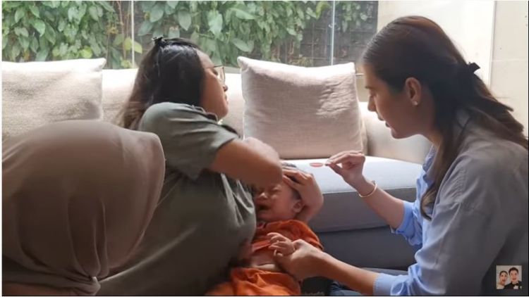 Kiano Anak Paula-Baim Positif Flu Singapura. Demam Tinggi dan Timbul