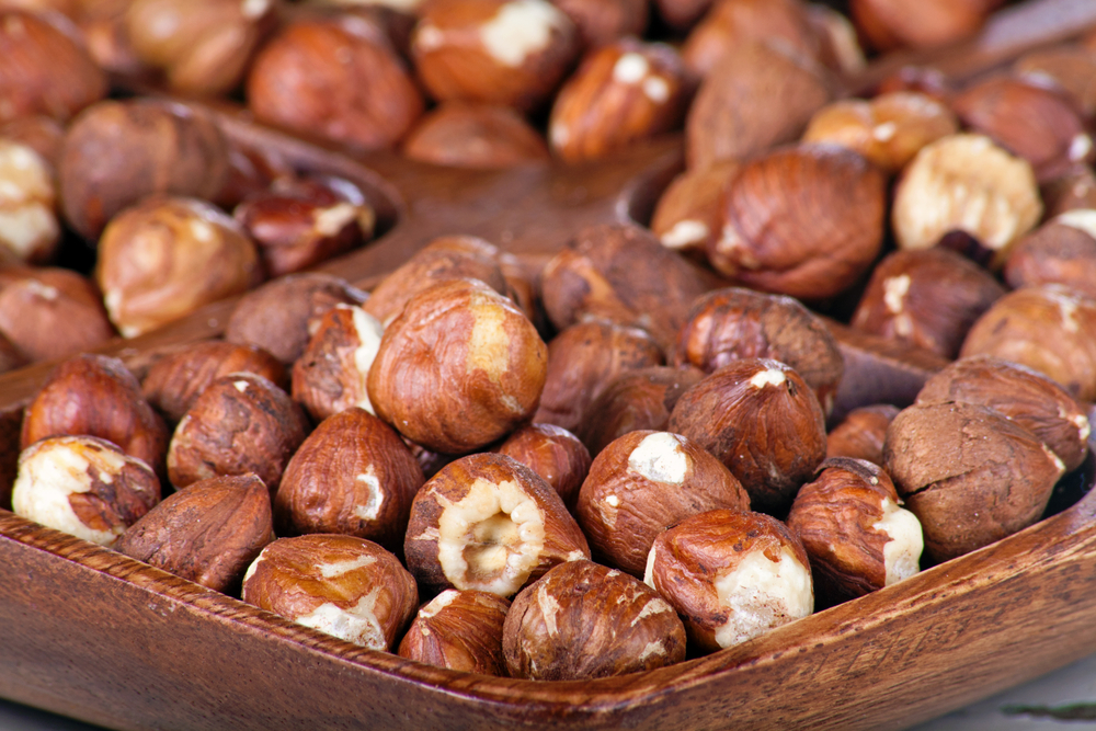 4 Cara Membuat Minyak Kemiri Tanpa Bahan Kimia. Makin Lebat Rambutnya!