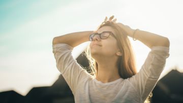 perbedaan deodorant dan antiperspirant