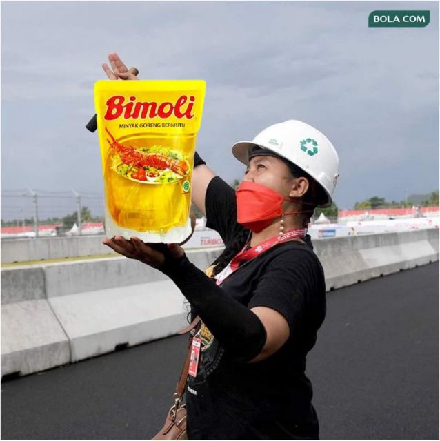 Mba Rara dan minyak