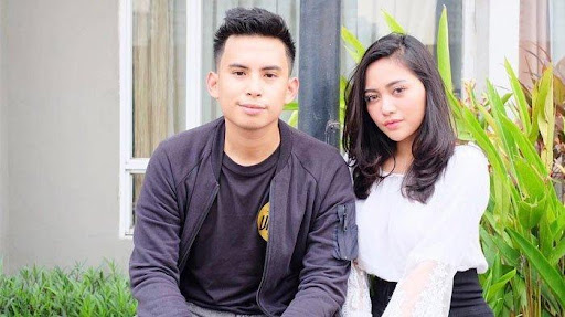 pasangan rachel vennya