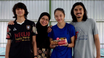 Anak Duta Sheila On 7 bulutangkis