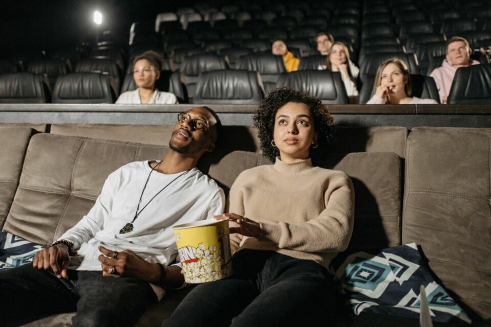 Memilih kursi bioskop